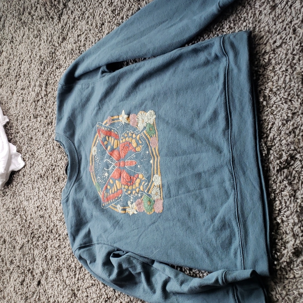 Crew neck sweater